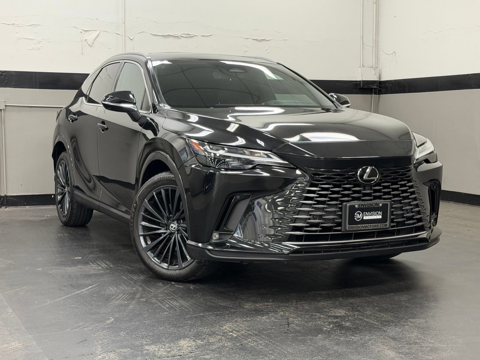 Used 2024 Lexus RX 350 Premium w/ Convenience Package FWD image 2
