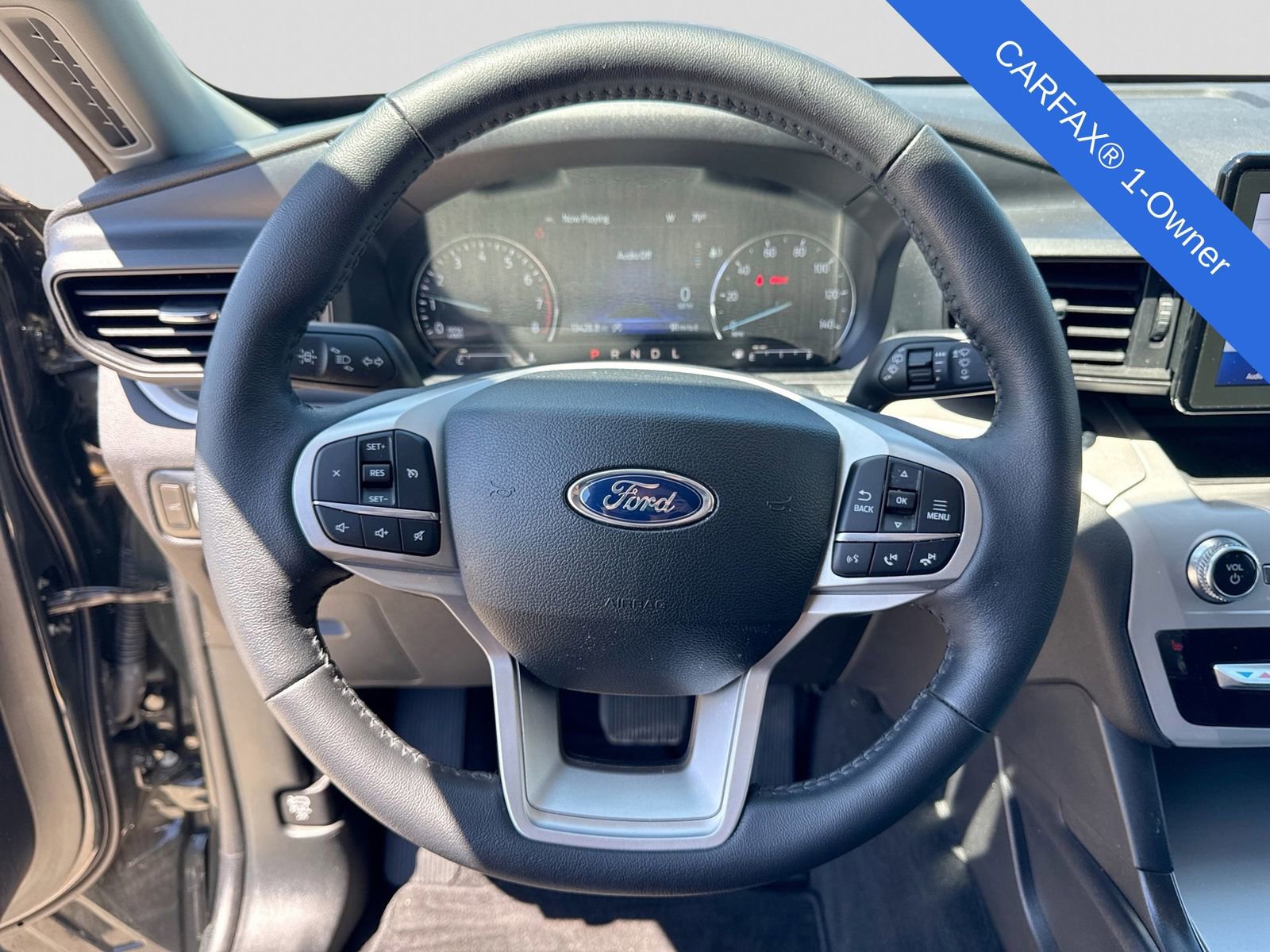 Used 2024 Ford Explorer XLT AWD/4WD image 26