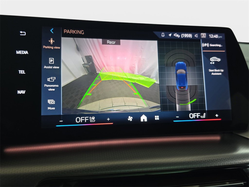 Used 2025 BMW X2 xDrive28i w/ M Sport Package image 25