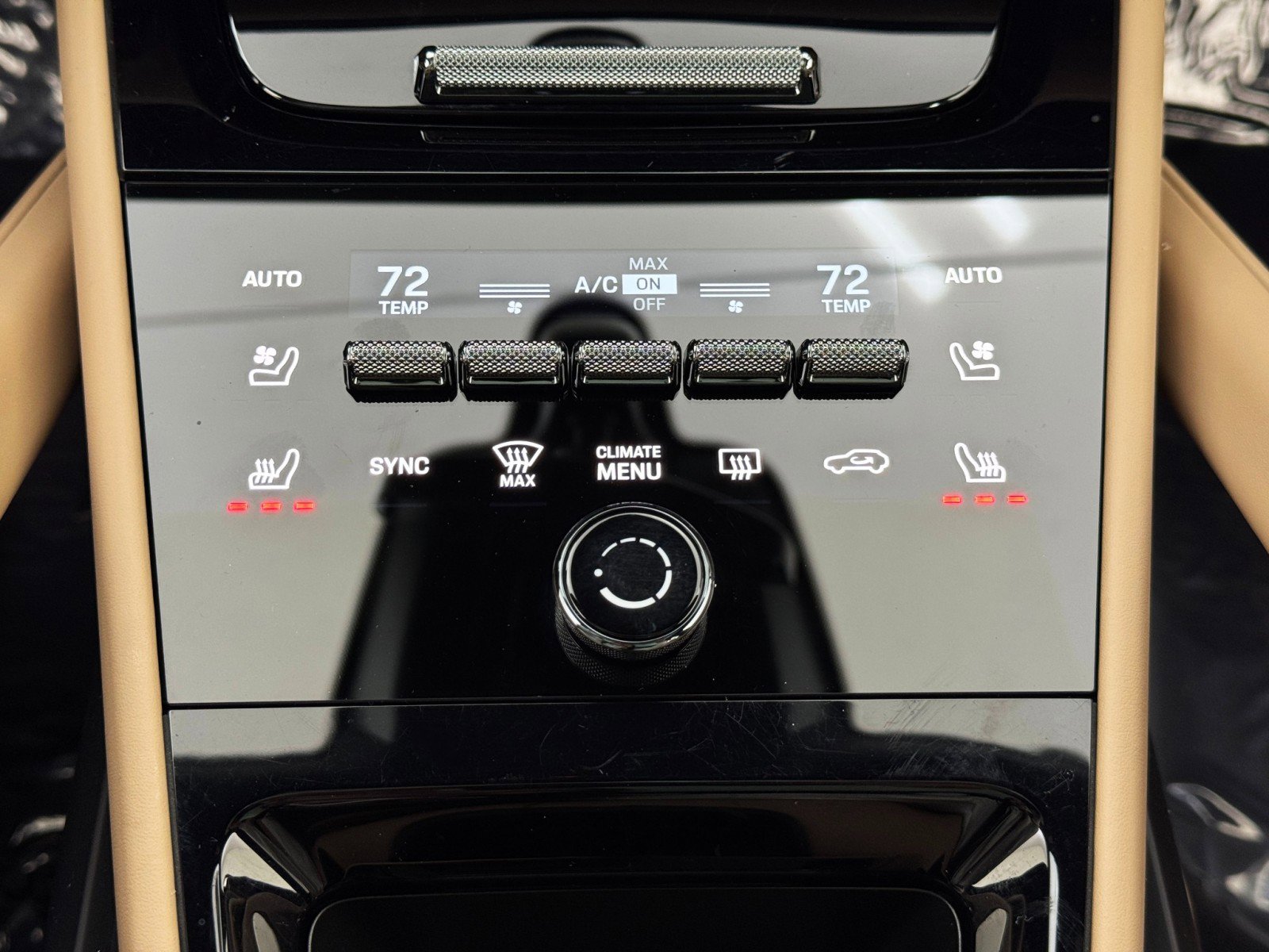 Used 2024 Porsche Cayenne S image 39