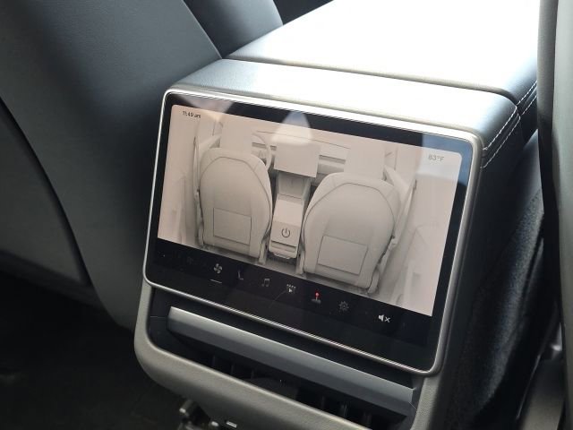 Used 2026 Tesla Model Y 2WD image 19