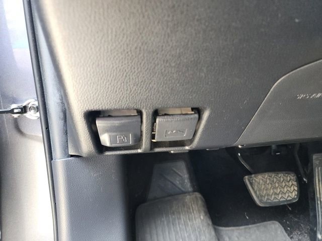 Used 2021 Toyota RAV4 XLE Premium AWD/4WD image 47