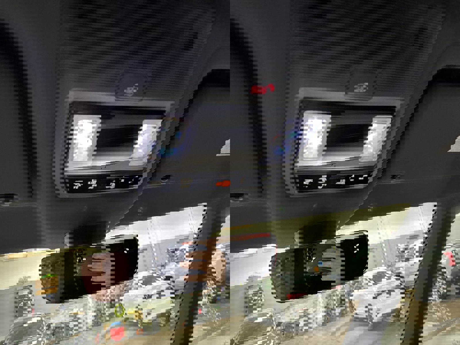 New 2025 Volkswagen ID. Buzz Pro S image 27