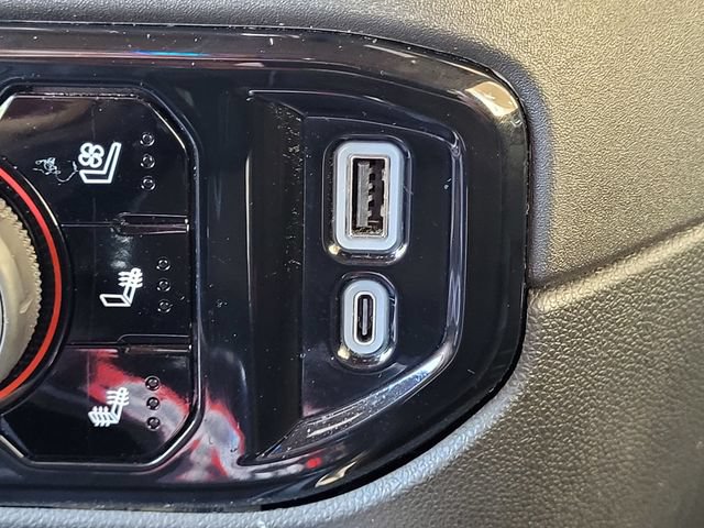 Used 2024 Chevrolet Silverado 3500 High Country AWD/4WD image 15