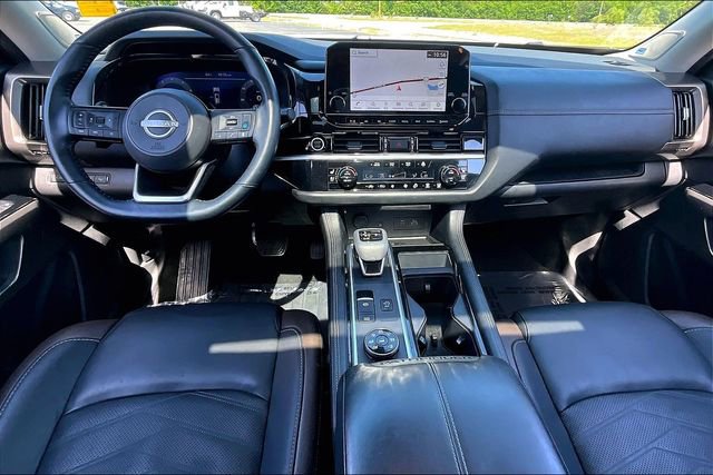 Used 2024 Nissan Pathfinder Platinum w/ Cargo Package AWD/4WD image 7