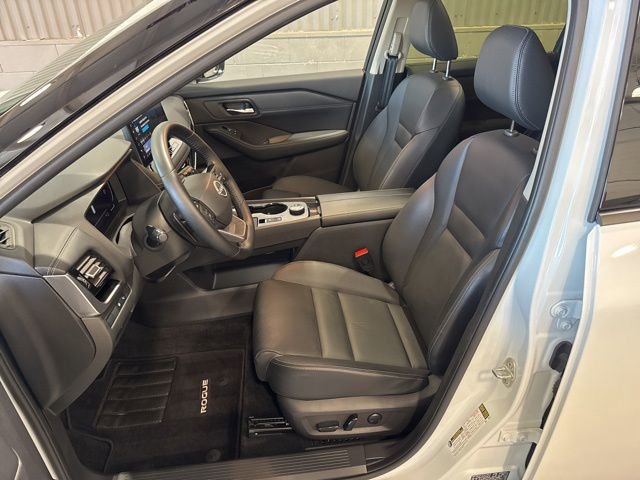 Used 2025 Nissan Rogue SL w/ SL Premium Package AWD/4WD image 11