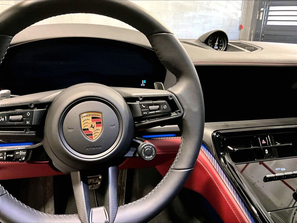 Certified 2025 Porsche Panamera GTS image 24