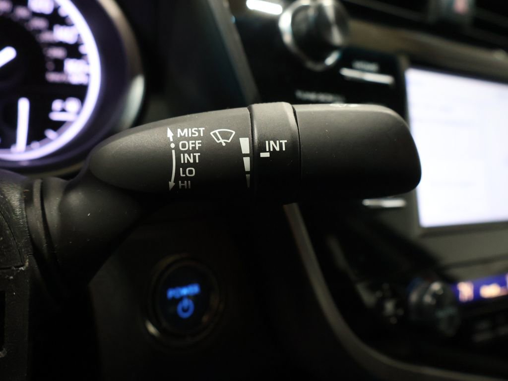 Used 2018 Toyota Camry LE image 36