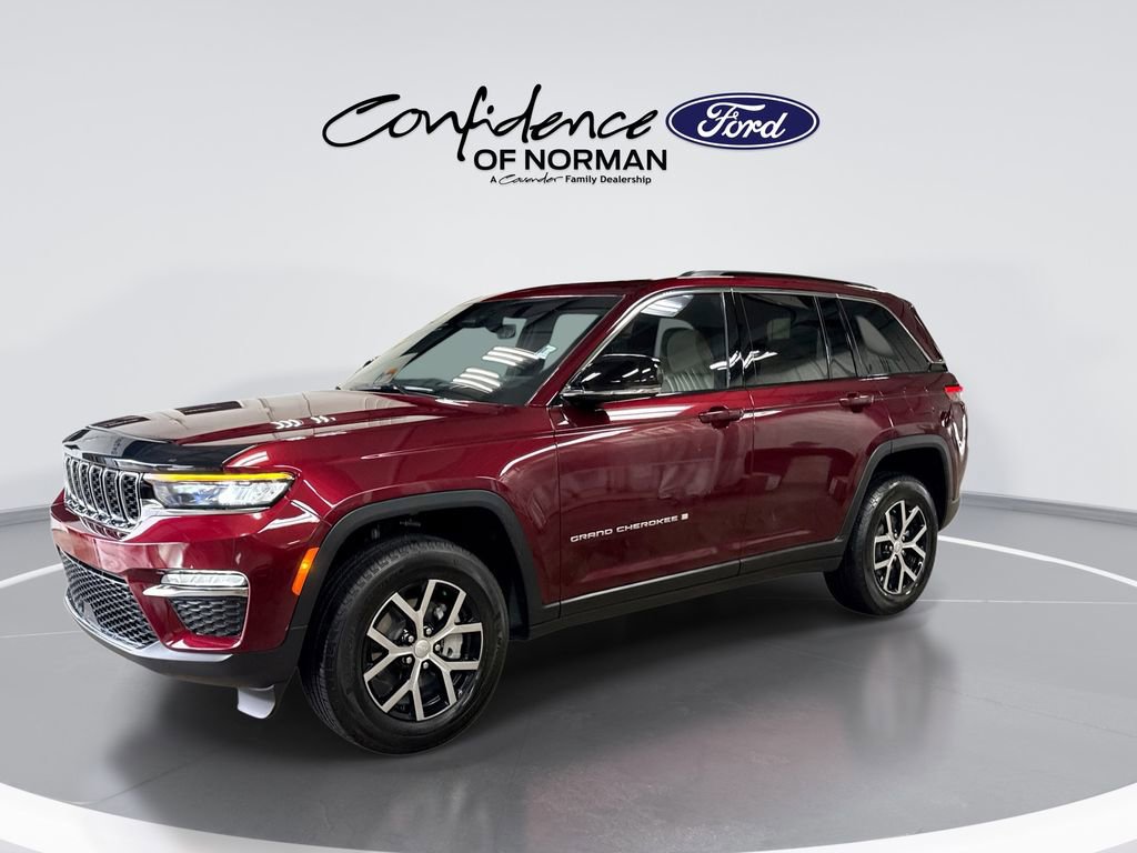 Used 2025 Jeep Grand Cherokee Limited image 4