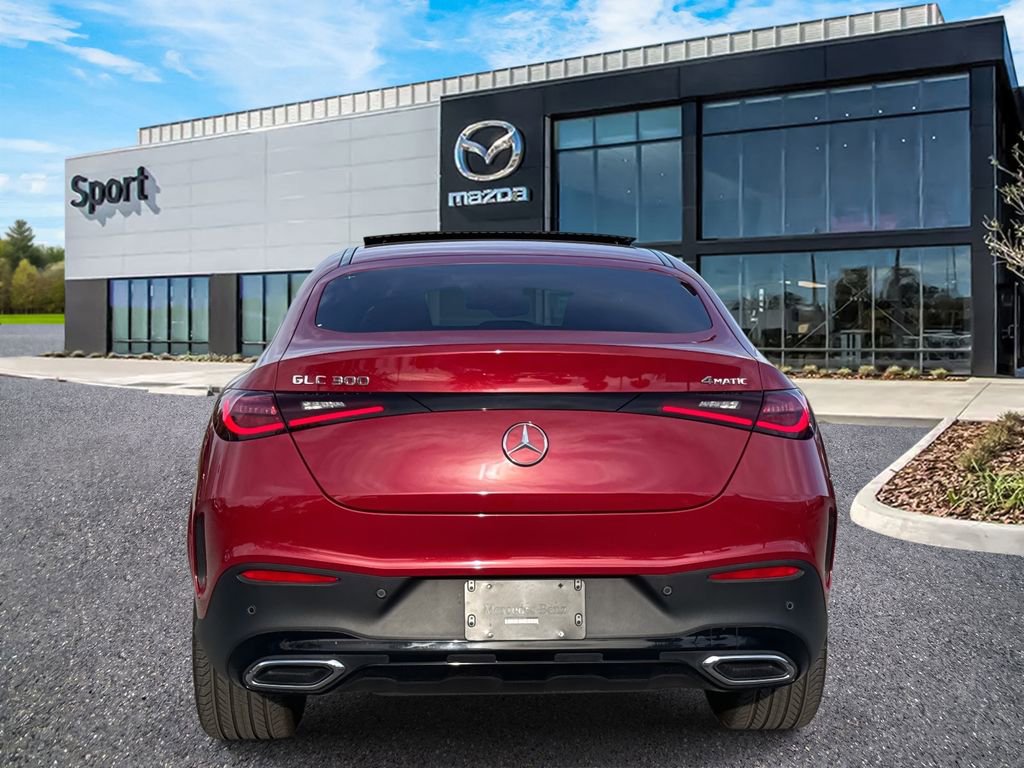 Used 2024 Mercedes-Benz GLC 300 4MATIC image 4