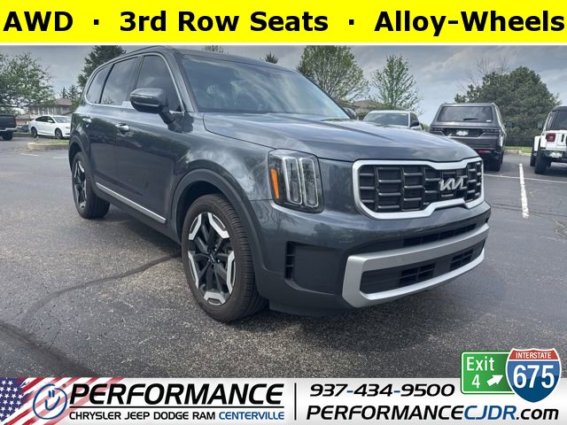 Used 2023 Kia Telluride S w/ S Sunroof Package