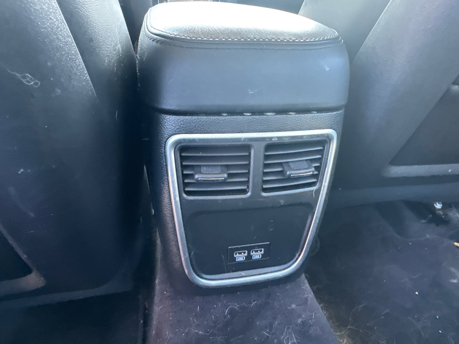 Used 2018 Chrysler 300 Touring L image 25