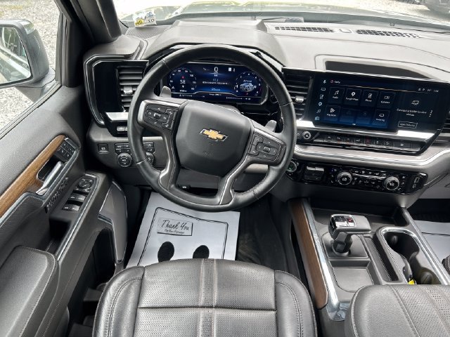 Used 2024 Chevrolet Silverado 1500 High Country w/ Technology Package AWD/4WD image 13