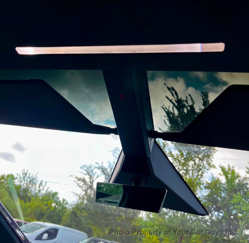 Used 2025 Tesla Cybertruck AWD Crew Cab image 30