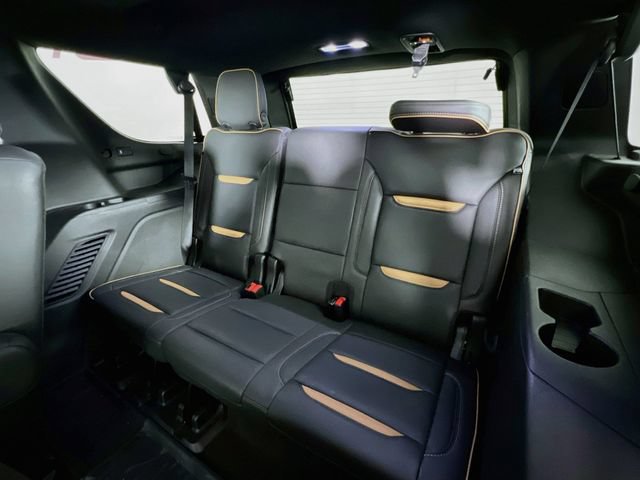 Used 2023 GMC Yukon AT4 w/ AT4 Premium Package AWD/4WD image 39