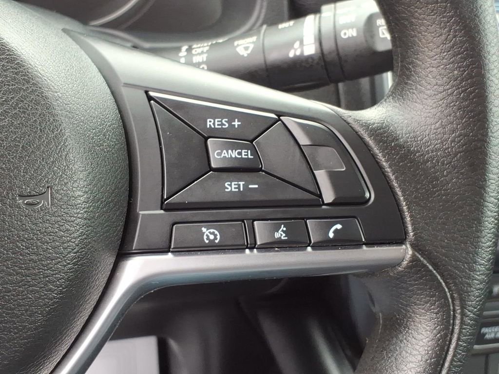 Used 2022 Nissan Leaf S FWD image 17