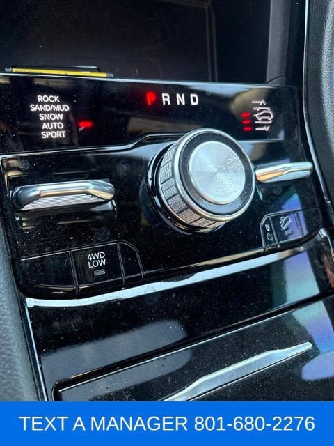 Used 2023 Jeep Grand Cherokee Overland w/ Luxury Tech Group IV AWD/4WD image 20