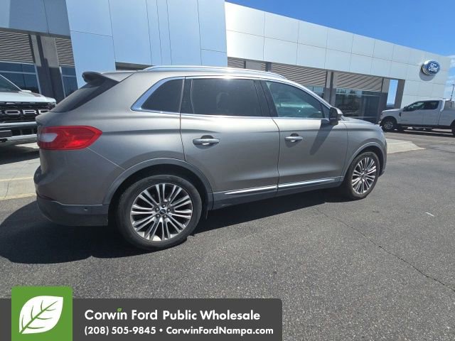Used 2017 Lincoln MKX Reserve FWD image 4