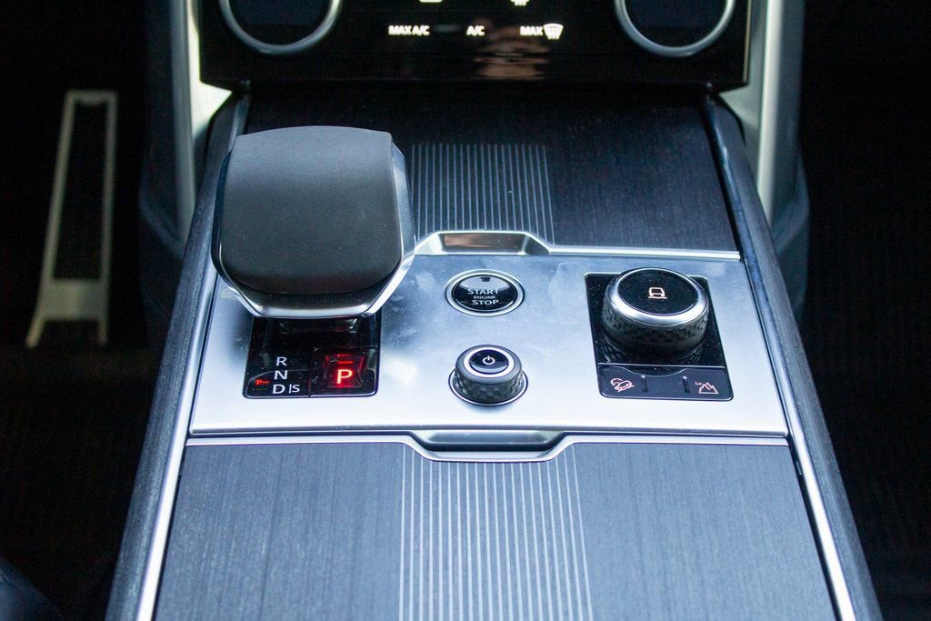 Used 2023 Land Rover Range Rover First Edition AWD/4WD image 21