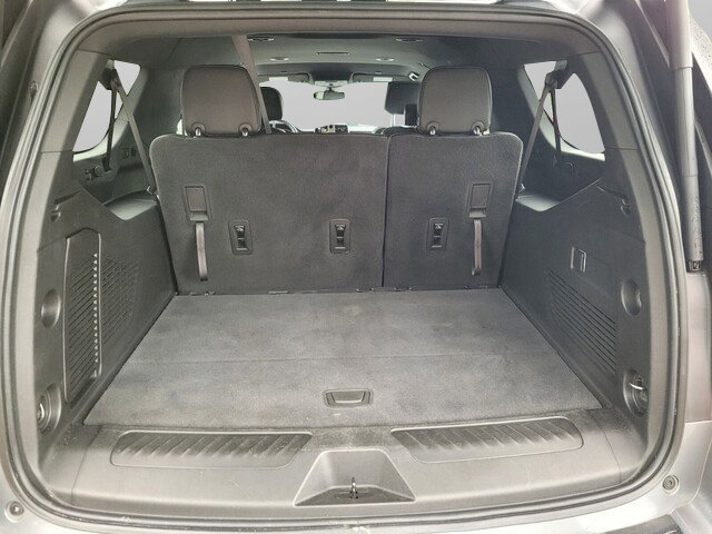 Used 2022 GMC Yukon XL SLT image 44