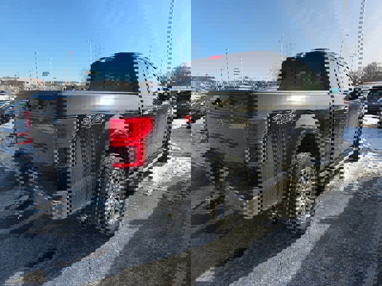 Used 2018 Ford F150 Lariat w/ Equipment Group 502A Luxury image 4