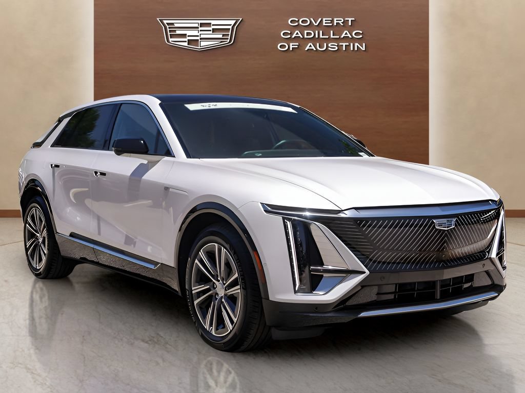 Certified 2024 Cadillac Lyriq Luxury AWD/4WD image 6