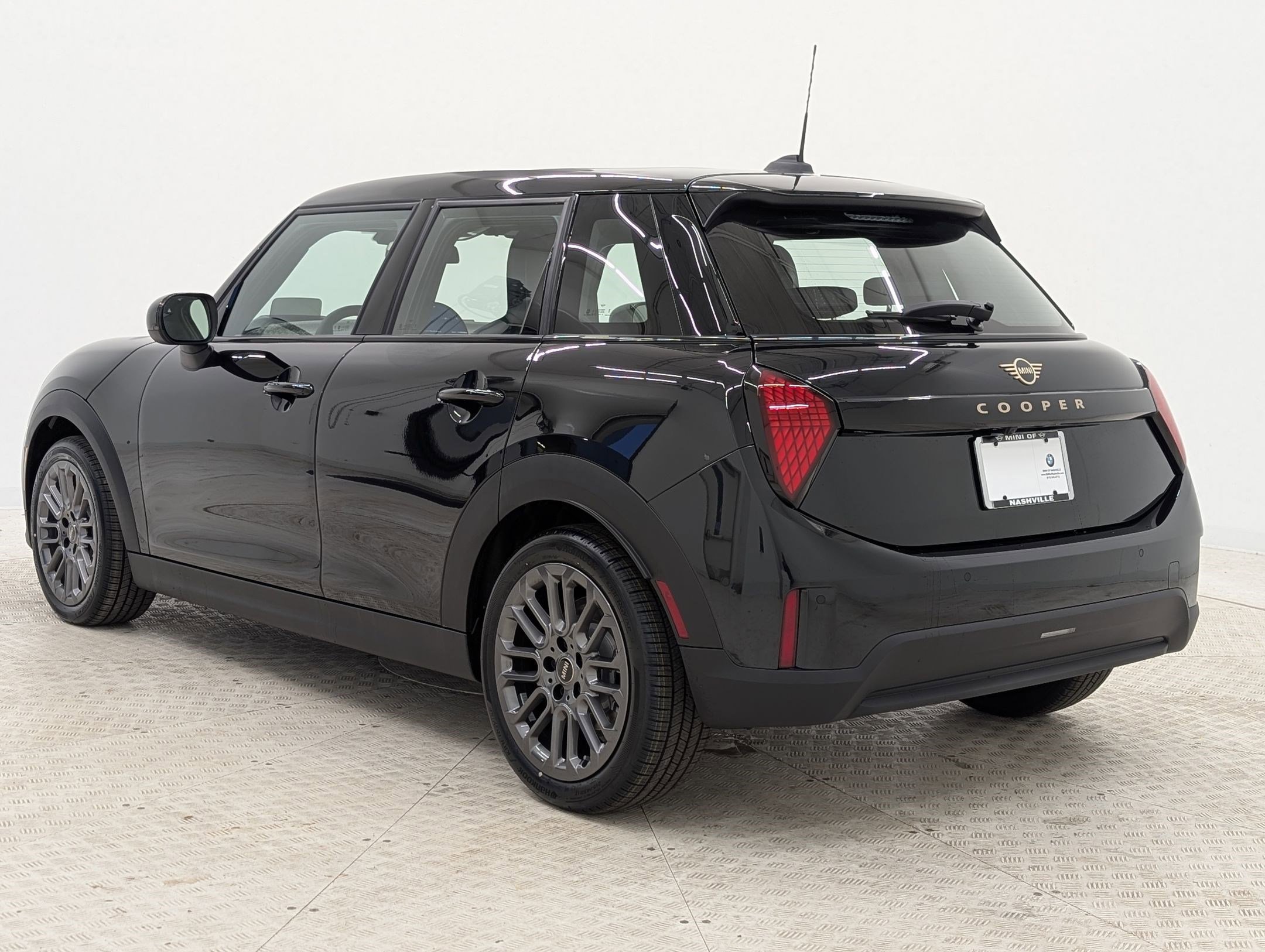 New 2026 MINI Cooper 4-Door Hardtop FWD image 3