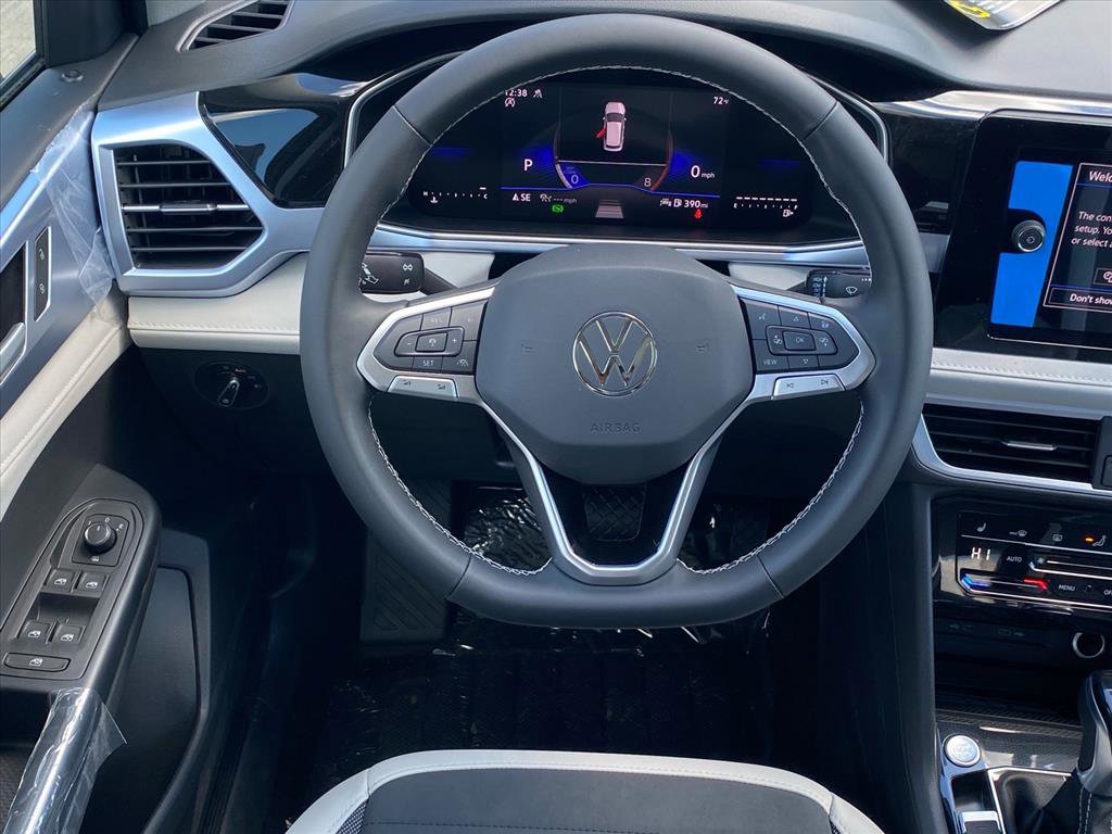 New 2026 Volkswagen Taos SE AWD/4WD image 5