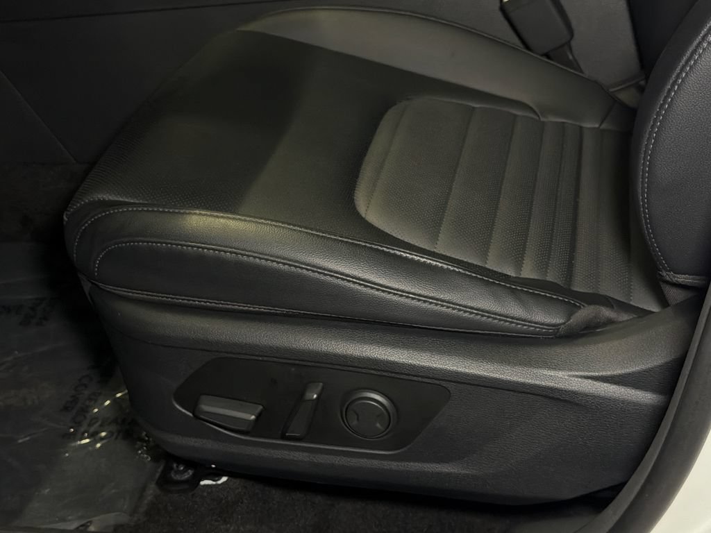 Certified 2025 Kia Sportage SX Prestige AWD/4WD image 24