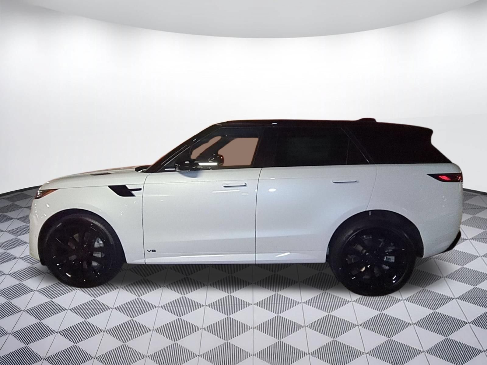 New 2026 Land Rover Range Rover Sport Dynamic SE AWD/4WD image 2