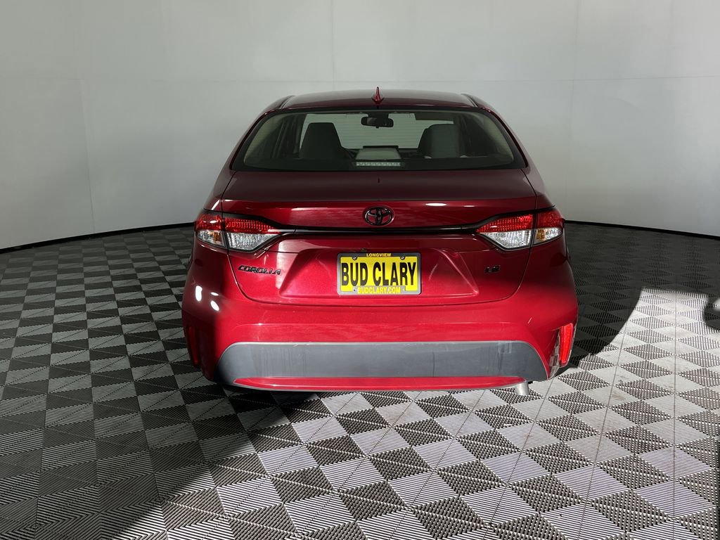 Used 2022 Toyota Corolla LE image 7