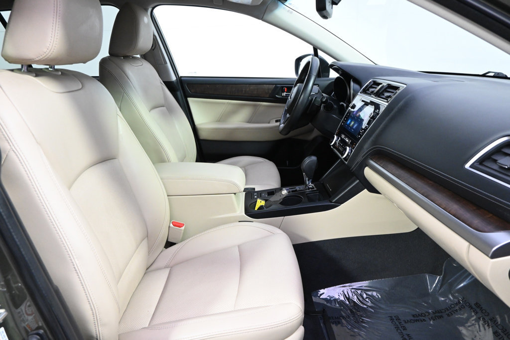 Used 2018 Subaru Outback 2.5i Limited AWD/4WD image 16