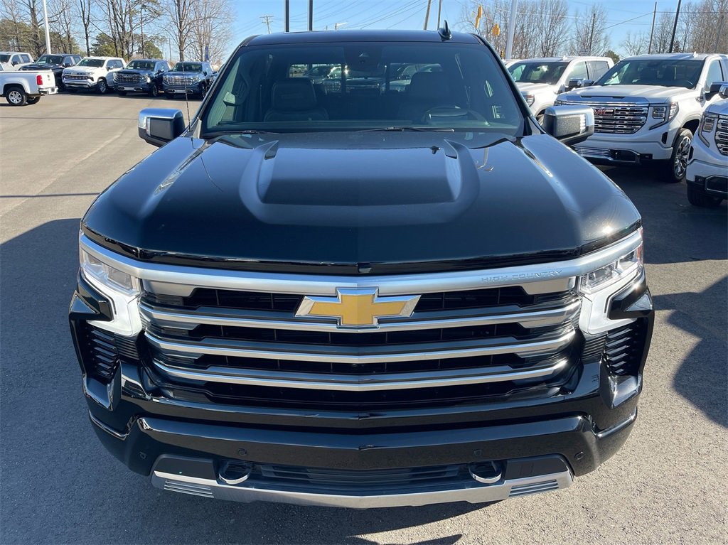 Used 2024 Chevrolet Silverado 1500 High Country w/ Technology Package image 8