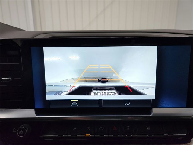 Used 2023 Chevrolet Silverado 1500 LT image 25