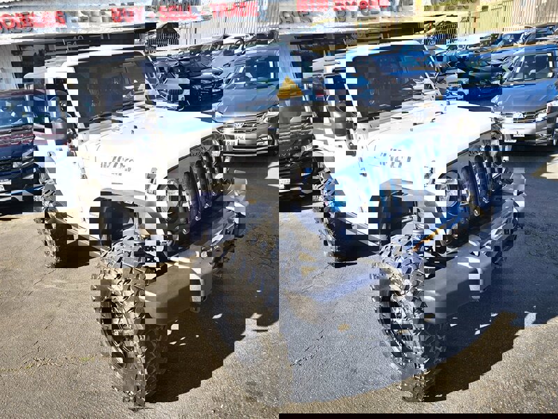 Used 2016 Jeep Wrangler Sport image 9