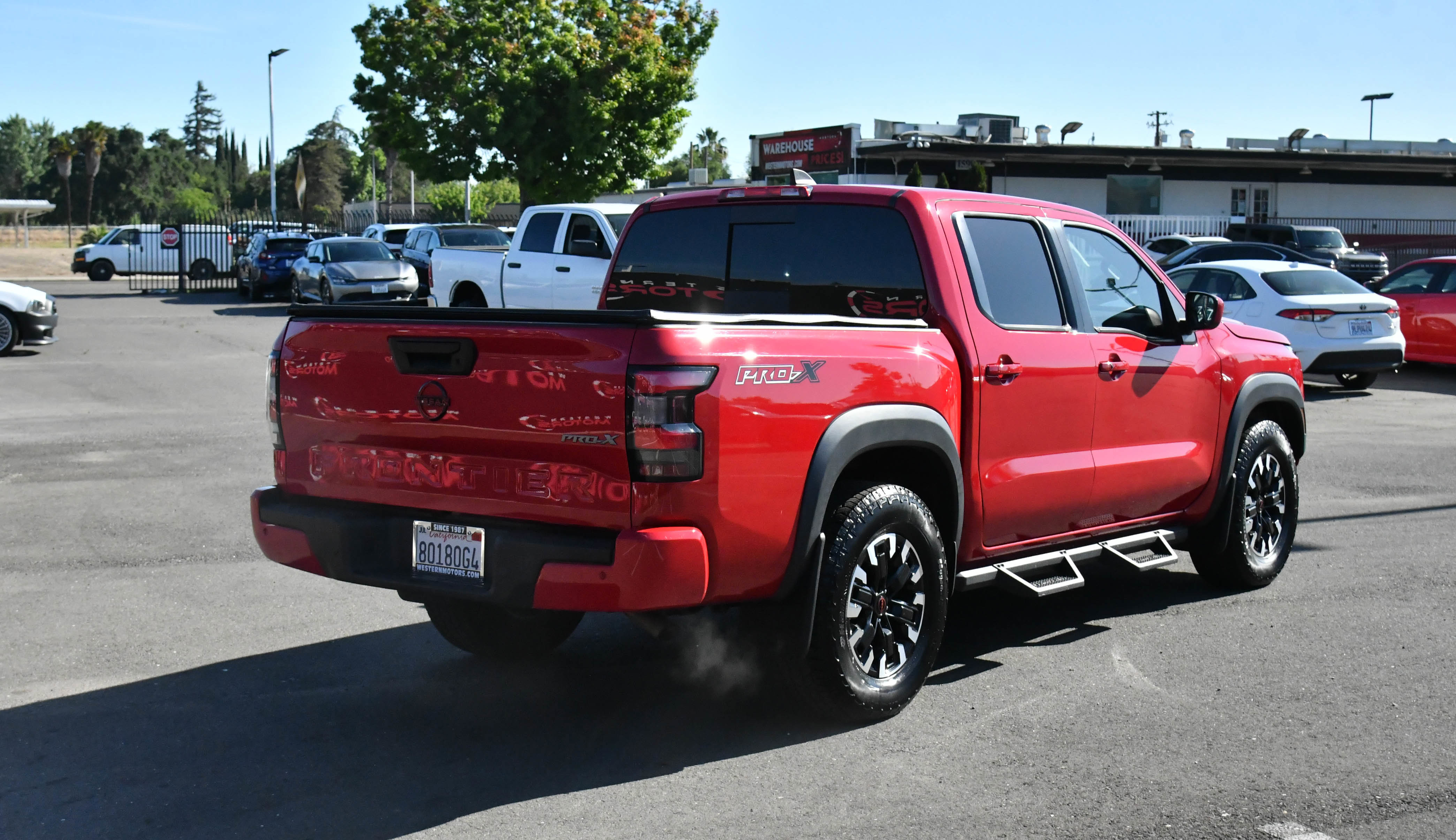 Used 2023 Nissan Frontier Pro-X w/ Technology Package image 8