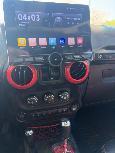 Used 2017 Jeep Wrangler Unlimited Rubicon AWD/4WD image 17