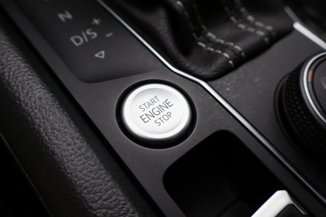 Used 2023 Volkswagen Atlas SEL image 17