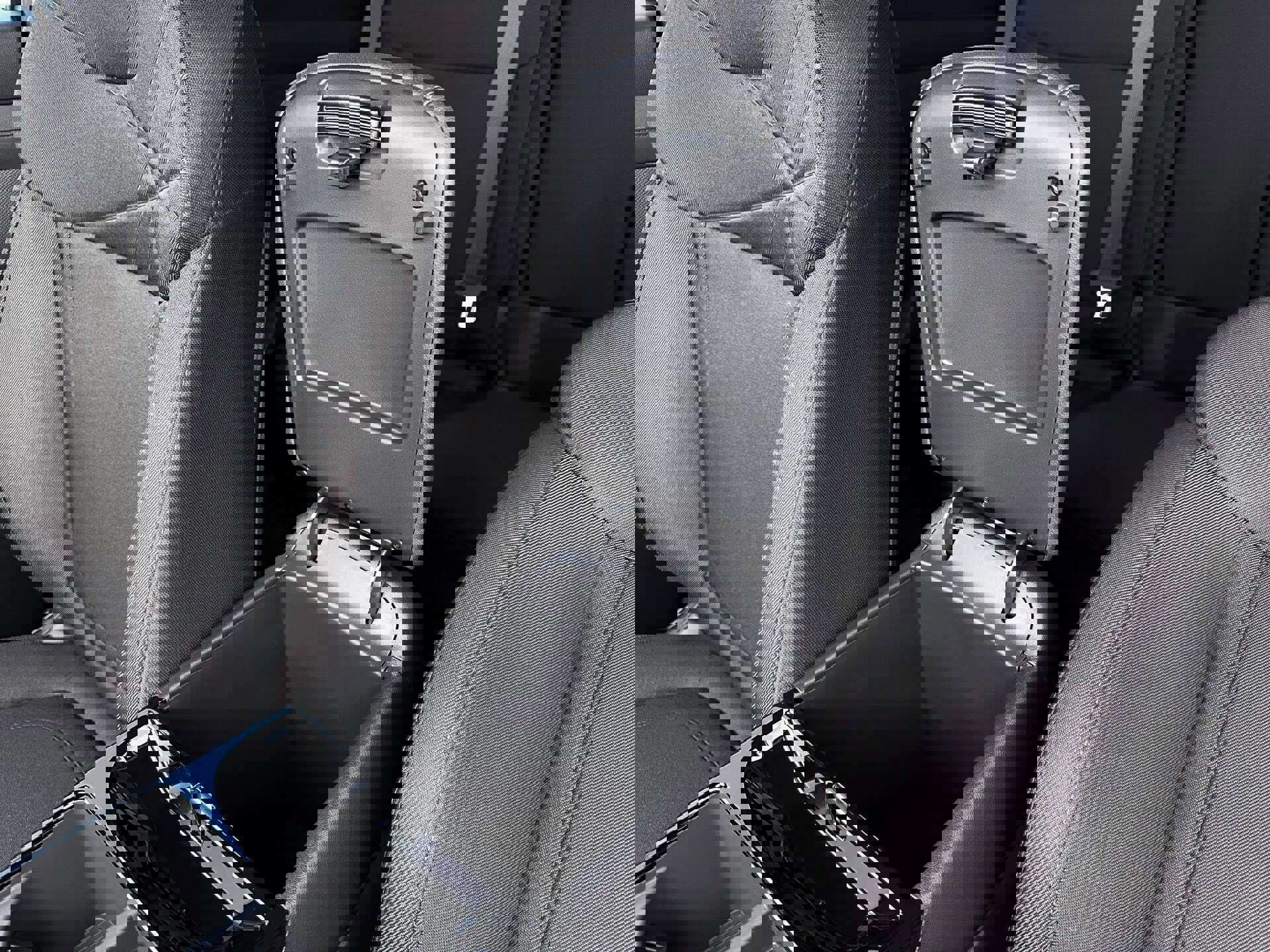 New 2026 Hyundai Tucson Blue SE image 19