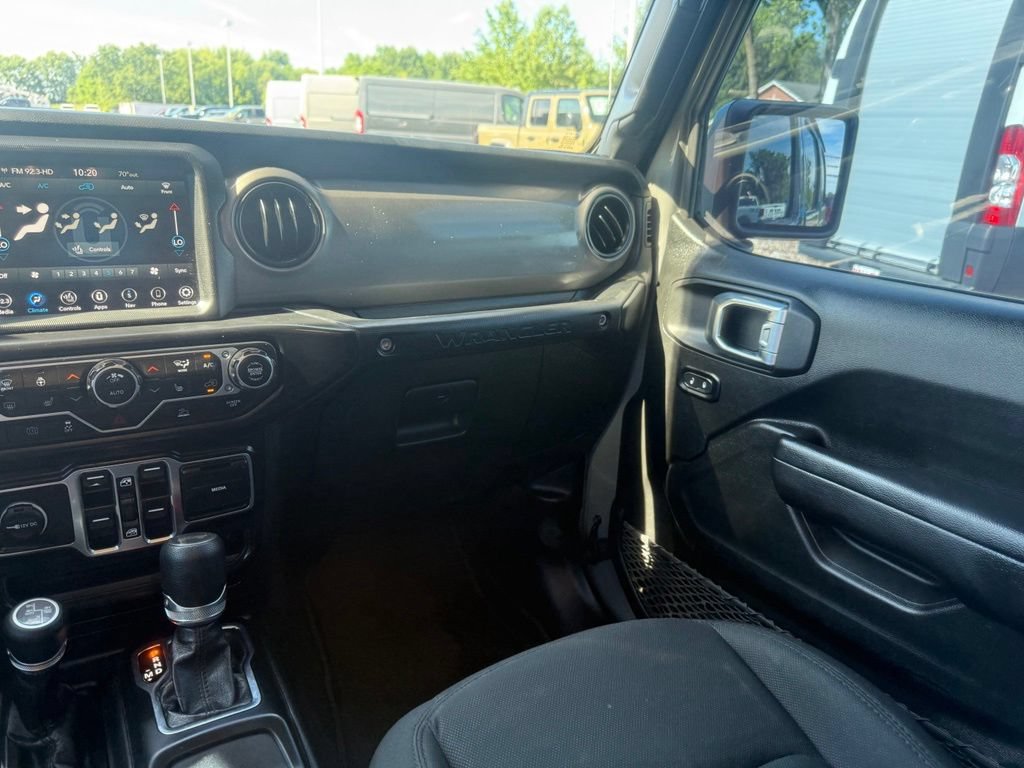 Used 2023 Jeep Wrangler Unlimited w/ Cold Weather Group AWD/4WD image 41