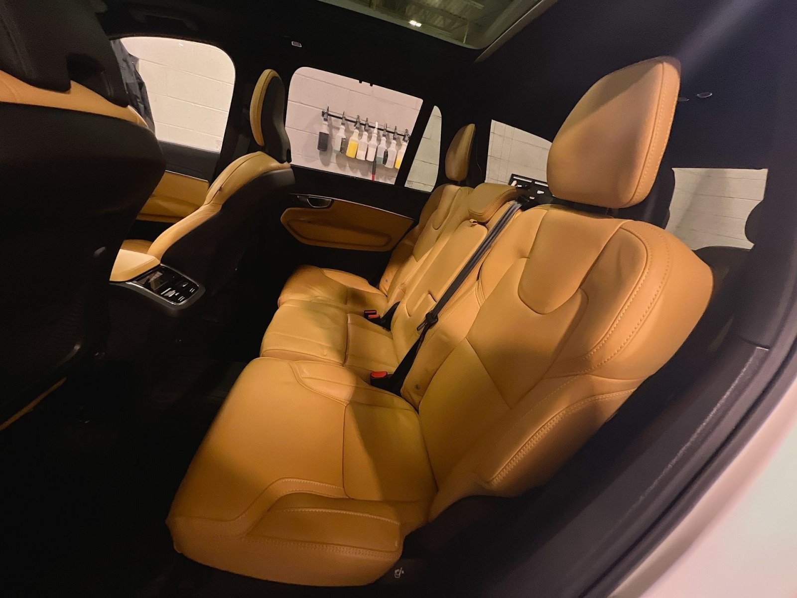 Used 2024 Volvo XC90 B6 Ultimate w/ Lounge Package AWD/4WD image 25