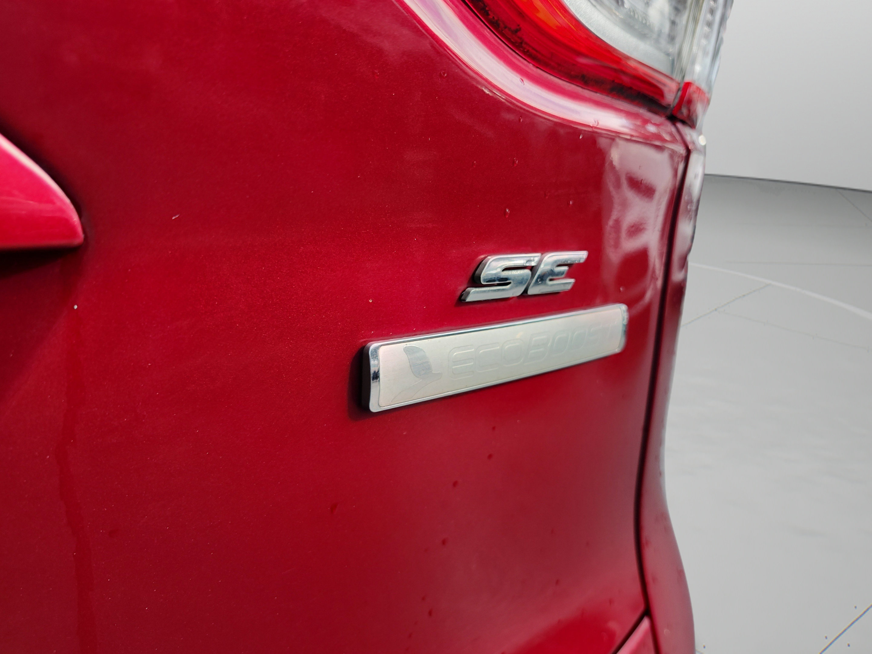 Used 2016 Ford Escape SE w/ Equipment Group 201A FWD image 30
