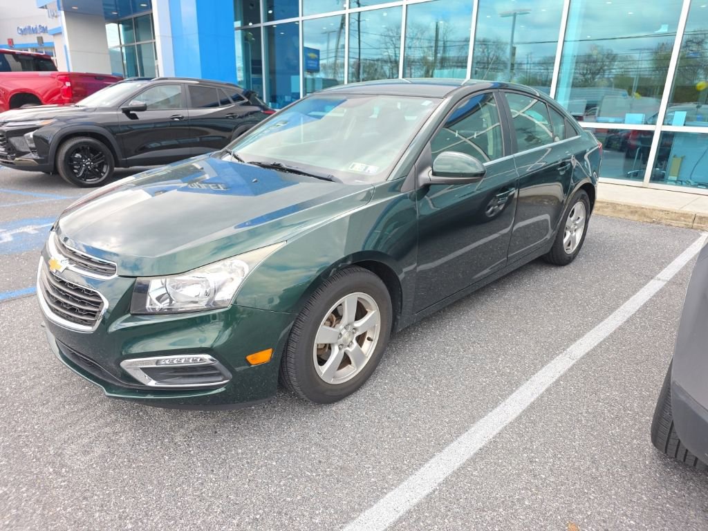 Used 2015 Chevrolet Cruze LT image 2