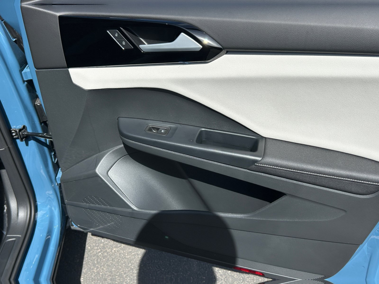 New 2026 Volkswagen Taos S FWD image 16