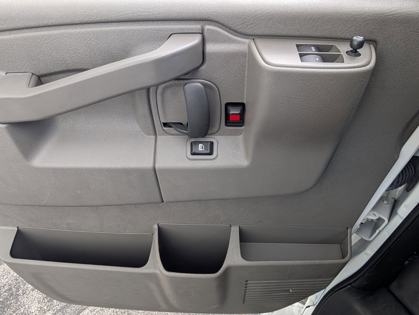 Used 2024 Chevrolet Express 2500 w/ Driver Convenience Package image 29