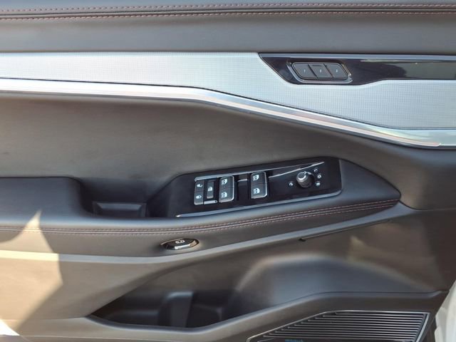 Used 2024 Jeep Wagoneer Launch Edition image 9