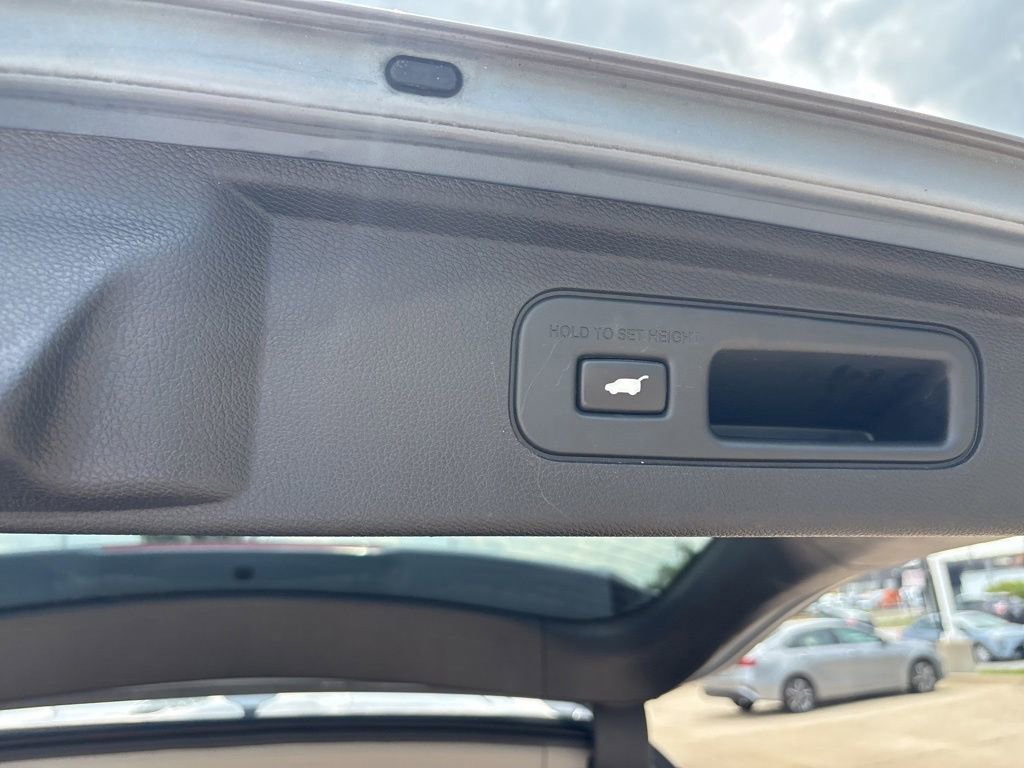 Used 2023 Honda Odyssey Elite image 26