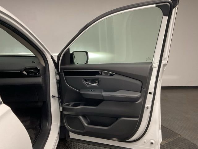 Certified 2025 Honda Pilot Touring image 24