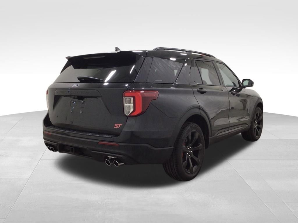 Used 2024 Ford Explorer ST w/ Technology Package AWD/4WD image 4