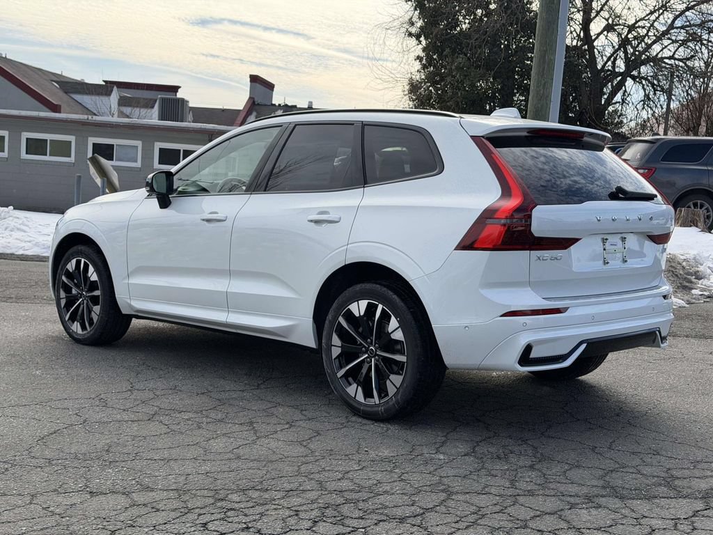 New 2026 Volvo XC60 B5 Plus w/ Protection Package Premier AWD/4WD image 21